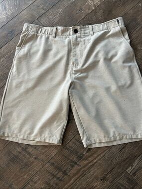Veece from Buckle Men's Flat Front Tan Shorts with Clean Finish size 36 Like New